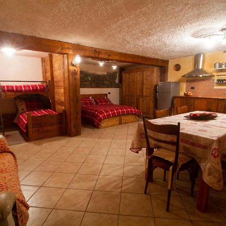 La Maison De Karen The Deer House Gignod Εξωτερικό φωτογραφία