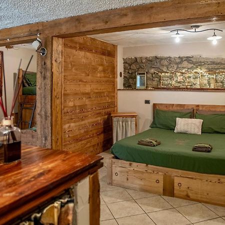 La Maison De Karen The Deer House Gignod Εξωτερικό φωτογραφία