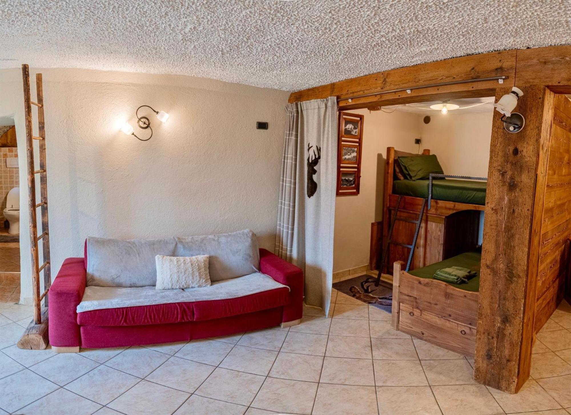 La Maison De Karen The Deer House Gignod Εξωτερικό φωτογραφία